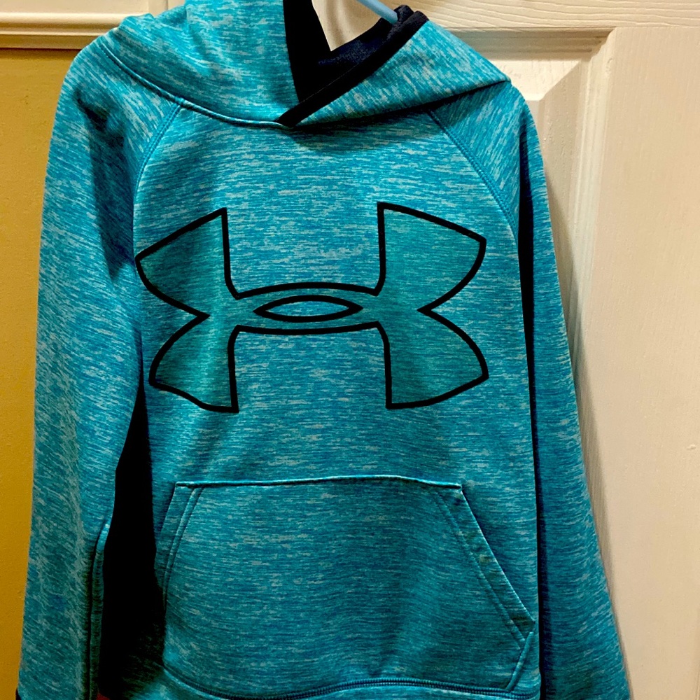 Boys UA hoodie-like new